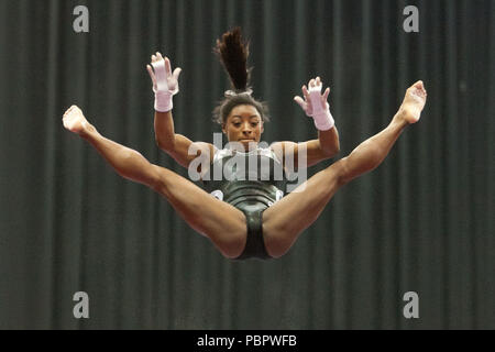 Columbus, Schottenstein Center, STATI UNITI D'AMERICA. 27 Luglio, 2018. USA Gymnastics GK Classic - Schottenstein Center, Columbus, OH - Luglio 28th, 2018. Simone Biles compete sul bar del centro Schottenstein in Columbus, OH; negli Stati Uniti la ginnastica GK Classic nella senior division. Simone Biles ha vinto la tonda con Riley McCusker secondo e Morgan Hurd terzo. - Foto di Wally nellâ/ZUMA Premere Credito: Wally nellâ/ZUMA filo/Alamy Live News Foto Stock