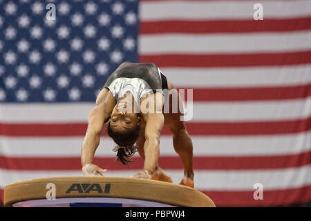 Columbus, Schottenstein Center, STATI UNITI D'AMERICA. 27 Luglio, 2018. USA Gymnastics GK Classic - Schottenstein Center, Columbus, OH - Luglio 28th, 2018. Simone Biles compete sulla volta al centro Schottenstein in Columbus, OH; negli Stati Uniti la ginnastica GK Classic nella senior division. Simone Biles ha vinto la tonda con Riley McCusker secondo e Morgan Hurd terzo. - Foto di Wally nellâ/ZUMA Premere Credito: Wally nellâ/ZUMA filo/Alamy Live News Foto Stock