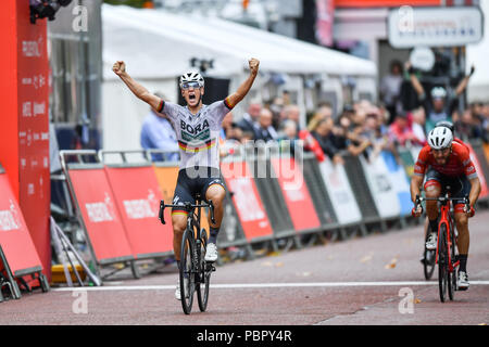 Londra, UK, 29 luglio 2018. Pascal Ackermann di Bora - Hansgrohe / Germania Campione Nazionale vince il prudenziale RideLondon Surrey Classic 2018 Domenica, Luglio 29, 2018 Londra Inghilterra: foto : Taka G Wu Credito: Taka Wu/Alamy Live News Foto Stock