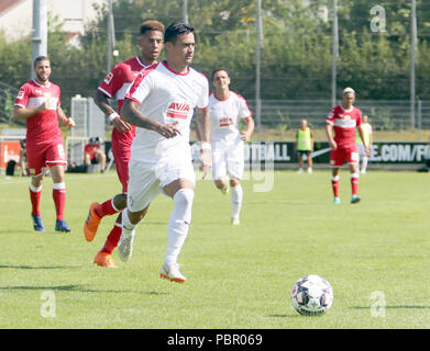 Heimstetten, Germania. 29 Luglio, 2018. Di fronte Alexander MESA TRAVIESO (Eibar), .friendly VfB Stuttgart vs SE Eibar, Sportpark Heimstetten/Germania, luglio 29, 2018 come preparazione per la prossima stagione gioca il primo campionato di squadre di Germania e Spagna, Credito: Wolfgang Fehrmann/ZUMA filo/Alamy Live News Foto Stock