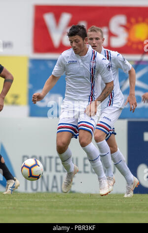 Dawid Kownacki (Sampdoria) durante l'italiano la pre-stagione amichevole tra Parma 1-3 Sampdoria presso lo Stadio Briamasco sulla luglio 28, 2018 a Trento, Italia. Credito: Maurizio Borsari/AFLO/Alamy Live News Foto Stock