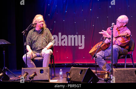 John Miller e Grant Dermody in concerto al Peel centenario centro, sbucciare, Isola di Man 27 Luglio 2018 Foto Stock