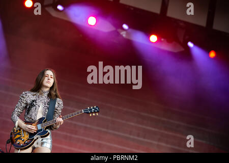 Haim performing live al primo giorno del Rock in Rio Lisboa 2018, Portogallo con: Alana Haim dove: Lisboa Lisboa Portogallo quando: 23 giu 2018 Credit: Rui M Leal/WENN.com Foto Stock