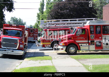 Emergenza carrelli antincendio Foto Stock