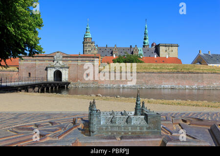 Un modello in scala del Castello Kronborg (un sito Patrimonio Mondiale dell'UNESCO dal 2000) a Helsingor, Danimarca Foto Stock