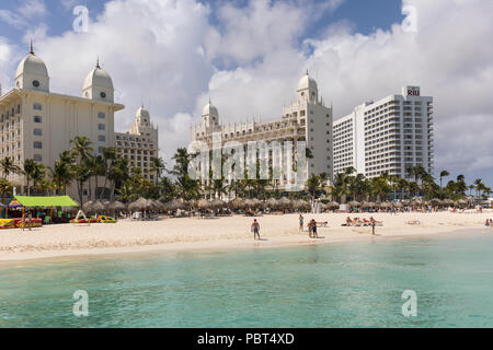 Hotel Riu Palace Aruba & Riu Palace Antillas, Palm Beach, Aruba, dei Caraibi Foto Stock