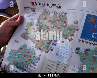 Un'altra ondata di caldo in Francia. Il locale giornale francese mostra una mappa disegnata che mostra la sun e più sole per tutta la settimana in questa ultima settimana di luglio 2018 Foto Stock