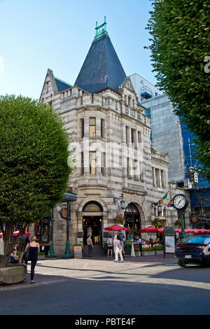 Irish Times Pub vicino Bastion Square in Victoria, British Columbia, Canada Foto Stock