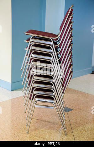 Miami Beach Florida, Miami Beach Convention Center, centro, stack, impilabile, sedie, FL080930116 Foto Stock