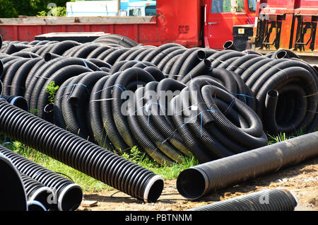 Costruzione canalizzazioni sul sito. Foto Stock