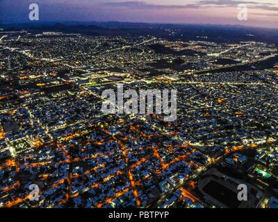 Vista aerea del la ciudad de Hermosillo. Panorámicas de Hermosillo al anochecer. (Foto: Luis Gutiérrez / NortePhoto.com) vista aerea della città di Foto Stock