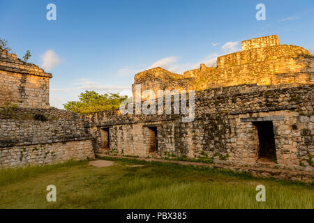 Ek' Balam, Yucatec-Maya un sito archeologico, Temozon, Yucatan, Messico. Fu sede di un regno Maya dal Preclassic fino alla Postclassic Foto Stock