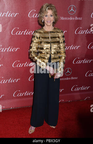 Jane Fonda 103 arrivando al Palm Springs Film Festival presso il Centro Congressi in Palm SpringsJane Fonda 103 evento nella vita di Hollywood - California, tappeto rosso Evento, STATI UNITI D'AMERICA, industria cinematografica, celebrità, fotografia, Bestof, arte cultura e intrattenimento, Topix celebrità moda, migliori della vita di Hollywood, evento nella vita di Hollywood - California, moquette rossa e dietro le quinte, movie celebrità, personaggi televisivi, musica celebrità, Topix, Bestof, arte cultura e intrattenimento, verticale, una persona, la fotografia di moda, a piena lunghezza e 2014 Indagine tsuni@Gamma-USA.com , Tsuni Credito / STATI UNITI D'AMERICA, Foto Stock