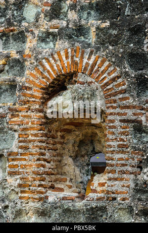 Parte delle rovine del vecchio Panama, Panama. Patrimonio mondiale UNESCO Foto Stock