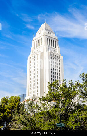 Los Angeles City Hall, California.L edificio è stato progettato da Giovanni Morbo di Parkinson, John C. Austin e fu completato nel 1928 Foto Stock