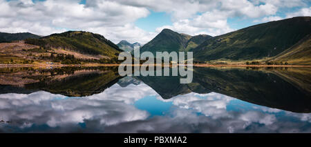 Paesaggio delle Highlands scozzesi - Loch Etive, Argyll e Bute, Scozia, Regno Unito, Europa Foto Stock