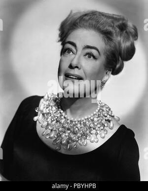 Ho visto cosa hai fatto, aka: Es geschah um 8 Uhr 30, USA 1965, Regie: William Castle, Darsteller: Joan Crawford Foto Stock