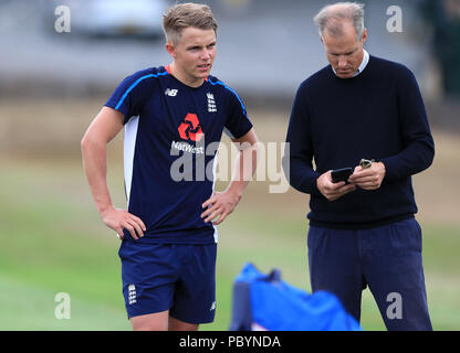 L'Inghilterra del Sam Curran durante una sessione di reti a Edgbaston, Birmingham. Foto Stock