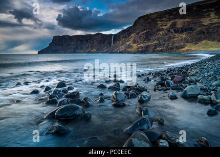 Talisker Bay, Isola di Skye, Ebridi Interne, Scotland, Regno Unito, Europa Foto Stock