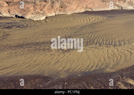 Slave riva del fiume runoff patterns nei pressi della montagna Rapids, vicino a Fort Smith, Alberta, Canada Foto Stock