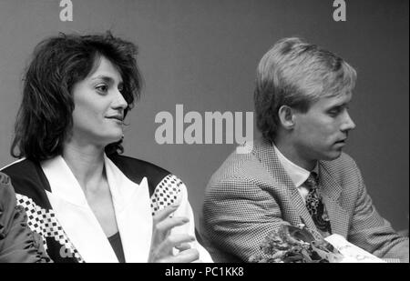 Nadia Comaneci e Bart Conner. Los Angeles, CA, USA, 1993. Foto Stock