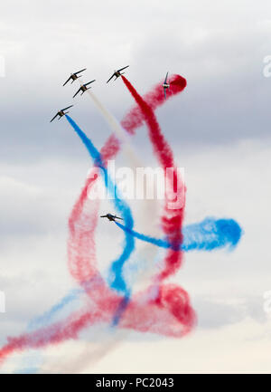 Display dal Patrouille de France a Biggin Hill Airshow di Foto Stock