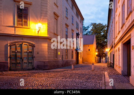 Il luppolo tempio con orologio astronomico in Zatec città. Repubblica ceca. Foto Stock