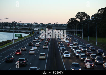 Il traffico di Auckland Foto Stock