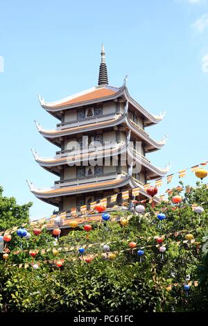 Chua Vinh Nghiem pagoda buddista. Ho Chi Minh City. Il Vietnam. | Utilizzo di tutto il mondo Foto Stock