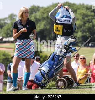 Celeb Cup Golf stelle della TV, musica e sport competere nel 2018 Celebrity Cup presso il Celtic Manor Resort Golf in Newport offre: Jenni Falconer dove: Newport, Regno Unito quando: 30 giu 2018 Credit: John Rainford/WENN Foto Stock