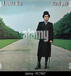 Elton John - un solo uomo - Vintage vinile copertina album Foto Stock