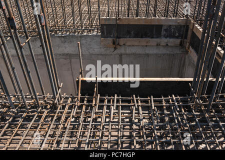 Di costruzione metallica di aste per la gettata di calcestruzzo Foto Stock