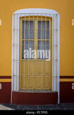 Dettaglio della chiesa di Nostra Signora dei Rimedi, una cinquecentesca di Cattolica Messicana chiesa parrocchiale, Cholula, Puebla, Messico Foto Stock