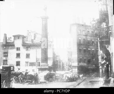 39 Grands Travaux d'urbanisme du Secondo Impero ; place des Cordeliers et la colonne du Méridien Foto Stock