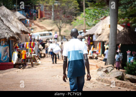 Scena di strada in Jinja, Uganda, Africa Foto Stock