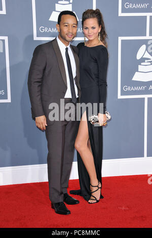 Christine Teigen, John Legend al 54th Annual Grammy Awards 2012 presso lo Staples Center di Los Angeles. Christine Teigen, John Legend ------------- Red Carpet Event, verticale, STATI UNITI D'AMERICA, industria cinematografica, celebrità, fotografia, Bestof, arte cultura e intrattenimento, Topix celebrità moda / Verticale, meglio di, evento nella vita di Hollywood - California, moquette rossa e dietro le quinte, USA, industria cinematografica, celebrità, movie celebrità, personaggi televisivi, musica celebrità, fotografia, Bestof, arte cultura e intrattenimento, Topix, verticale, dalla famiglia a partire dall'anno 2012 , inchiesta tsuni@Gamma-STATI UNITI D'AMERICA. Foto Stock