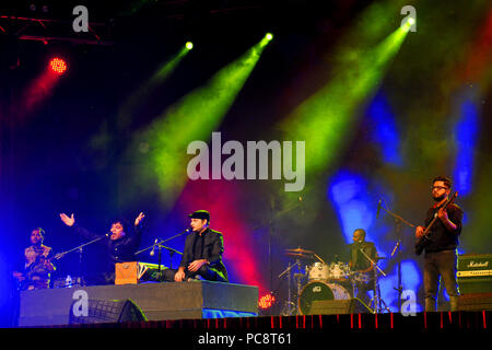 Canto e danza performance inarmy stadium di Dhaka, Foto Stock