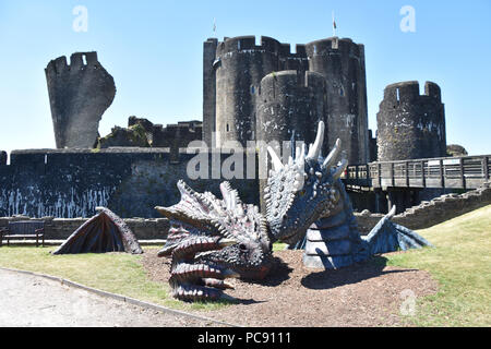 Castello di Caerphilly, il secondo più grande castello nel Regno Unito. Caerphilly, Galles. Giugno, 2018 Foto Stock