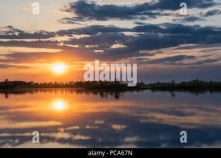 Tramonto, Crex Prati Wildlife Management Area, WI, Stati Uniti d'America, di Dominique Braud/Dembinsky Foto Assoc Foto Stock