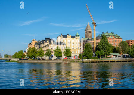 Motala river durante l estate in Norrkoping. Norrkoping è una storica città industriale in Svezia. Foto Stock