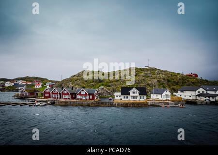 Pesca di Skrova villaggio vicino a Svolvaer, Isole Lofoten in Norvegia. Foto Stock