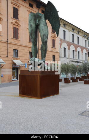 Mitoraj, Pietrasanta, Torre del Lago, mostra, Toscana, la Versilia, Italia, Riviera, arte, scultore Foto Stock