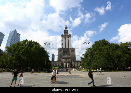 Polonia - Varsavia: Palac Kultury Foto Stock