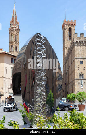 CLESSIDRA: un Helidon Xhixha del lavoro; che le ardite (e) temporanea concertinaing tra la Firenze del Medioevo, la vita urbana e arte moderna Foto Stock