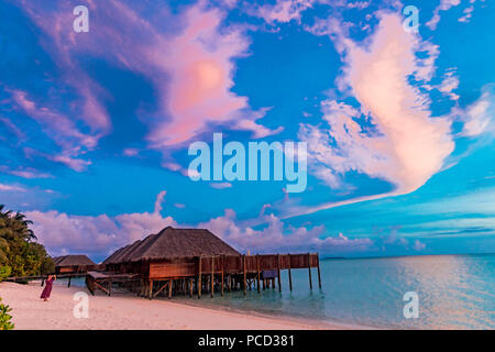 Uno splendido scenario del Conrad Maldives Rangali Island, Maldive, Oceano Indiano, Asia Foto Stock