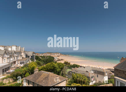 Viste dal Draycott terrazza su St Ives, Cornwall nel mezzo di una ondata di caldo nel Regno Unito Foto Stock