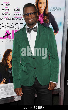 Rickey Smiley arrivando presso il reclamo bagagli Premiere al Regal Theatre di Los Angeles.Rickey Smiley 35 ------------- Red Carpet Event, verticale, STATI UNITI D'AMERICA, industria cinematografica, celebrità, fotografia, Bestof, arte cultura e intrattenimento, Topix celebrità moda / Verticale, meglio di, evento nella vita di Hollywood - California, moquette rossa e dietro le quinte, USA, industria cinematografica, celebrità, movie celebrità, personaggi televisivi, musica celebrità, fotografia, Bestof, arte cultura e intrattenimento, Topix, tre quarti, verticale, una persona, dall'anno , 2013, inchiesta tsuni@Gamma-USA.com Foto Stock