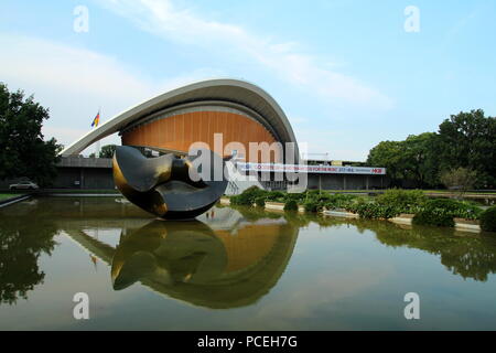 Haus der Kulturen der Welt. Casa delle culture di tutto il mondo. Foto Stock