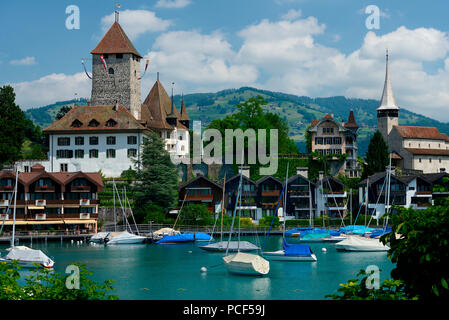 Schloss Spiez, Spiez Thunersee am, Niedersimmental, Kanton Bern, Schweiz Foto Stock