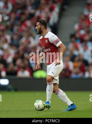 Aviva Stadium, Dublino, Irlanda. 1 agosto, 2018. La pre stagione amichevole di calcio, International Champions Cup, Arsenal contro Chelsea; Sead Kolasinac di Arsenal controlla il credito a sfera: Azione Plus sport/Alamy Live News Foto Stock